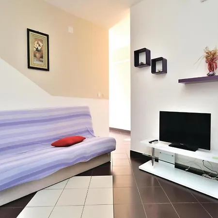 Two-bedroom In Donja * Slivnica